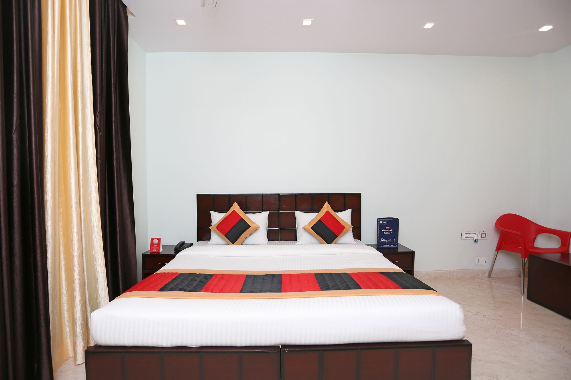 Oyo 9664 Sector 48 Hotel Gurgaon Luaran gambar